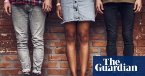 Require ‘student premium’ to support disadvantaged youths after GCSEs